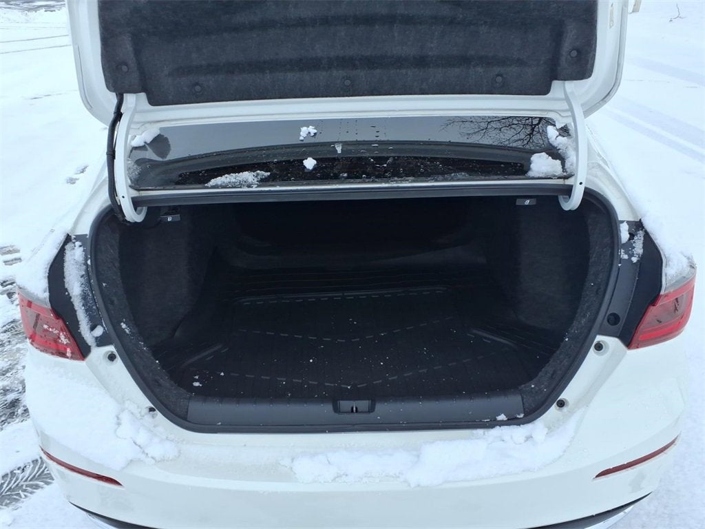 2019 Honda Insight Touring