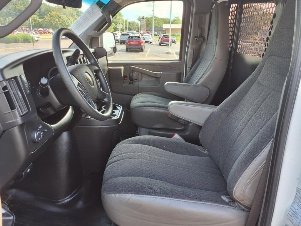 2022 Chevrolet Express Cargo 2500 WT