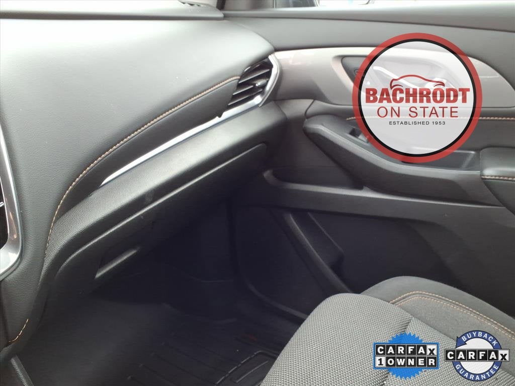 2021 Chevrolet Traverse LT Cloth