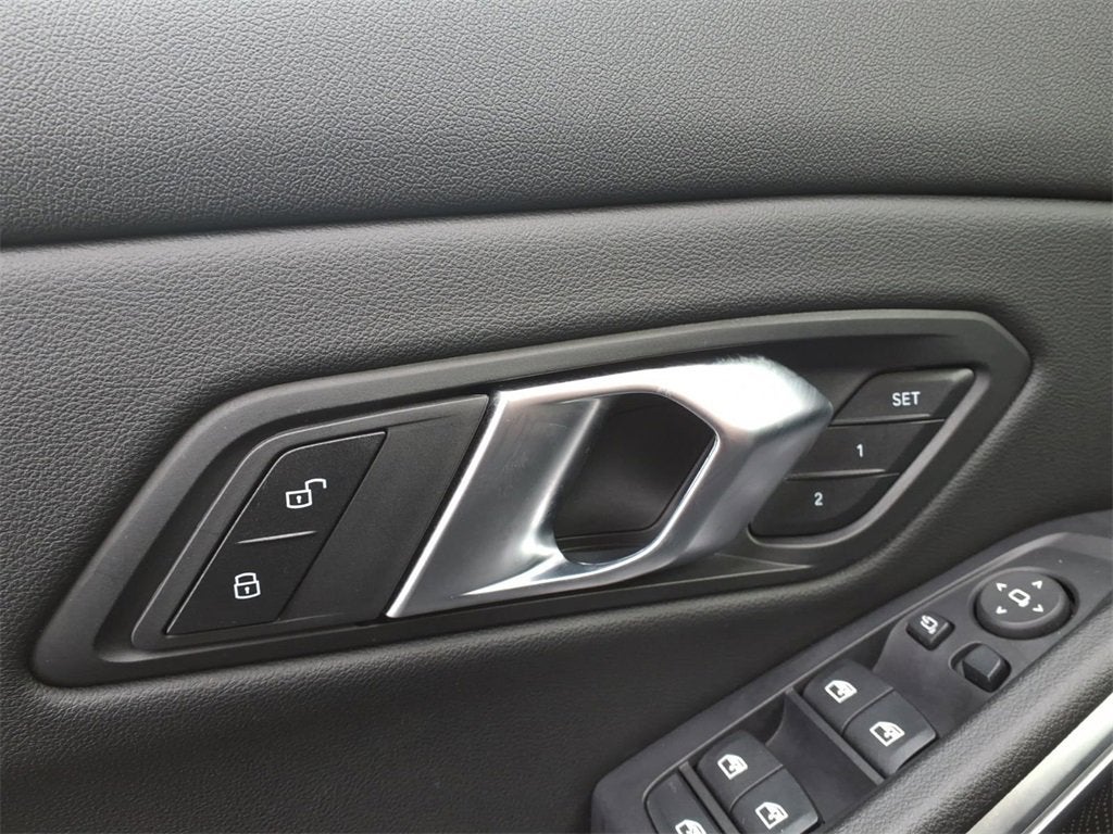 2024 BMW 3 Series 330i xDrive