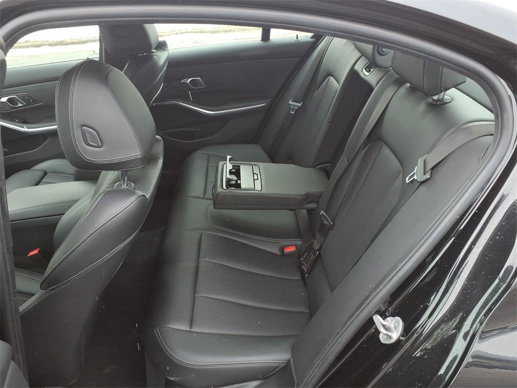 2024 BMW 3 Series 330i xDrive