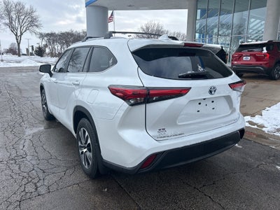 2023 Toyota Highlander Hybrid XLE