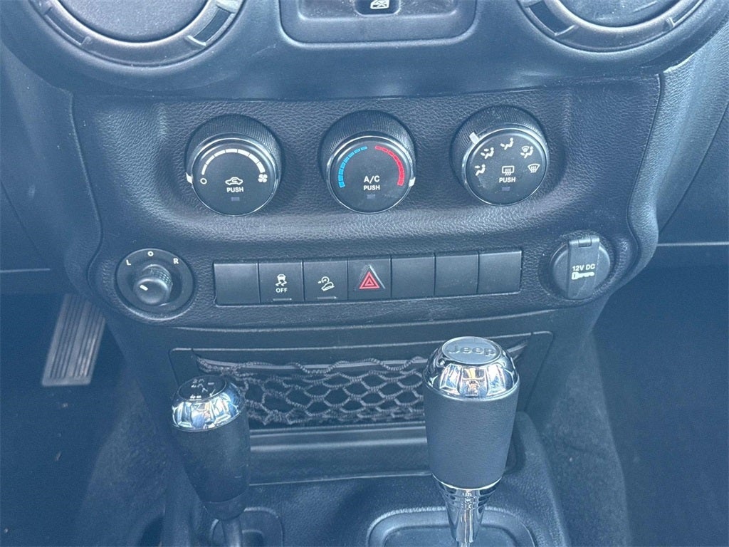 2018 Jeep Wrangler JK Unlimited Willy Wheeler W 4x4