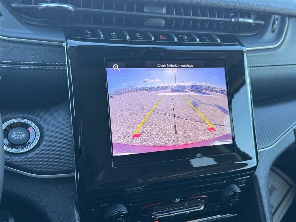 2024 Jeep Grand Cherokee Laredo 4x4