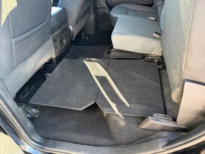 2023 RAM 1500 Classic SLT Crew Cab 4x4 5'7' Box