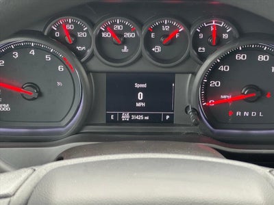 2022 Chevrolet Silverado 1500 4WD Crew Cab Short Bed Custom