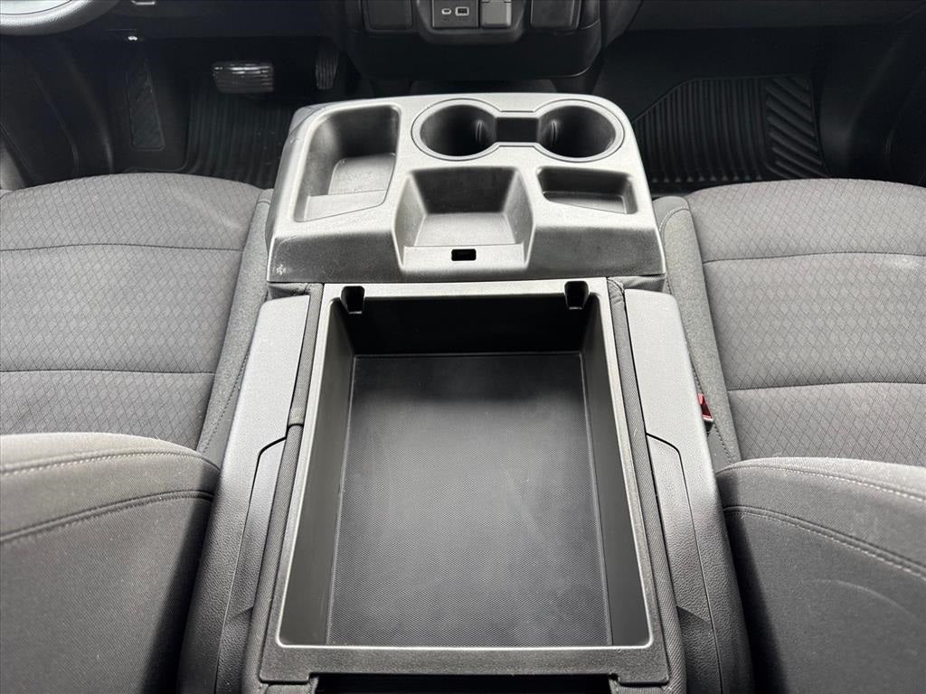 2022 Chevrolet Silverado 1500 4WD Crew Cab Short Bed Custom