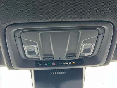 2022 Chevrolet Silverado 1500 4WD Crew Cab Short Bed Custom