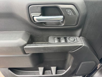 2022 Chevrolet Silverado 1500 4WD Crew Cab Short Bed Custom