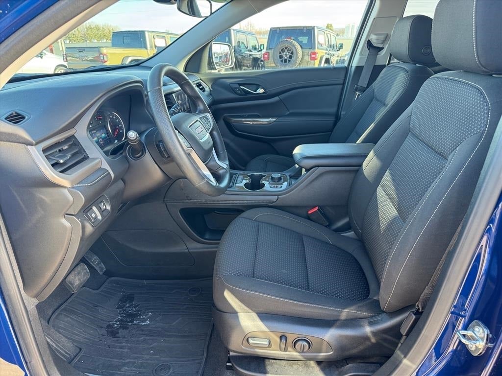 2023 GMC Acadia AWD SLE