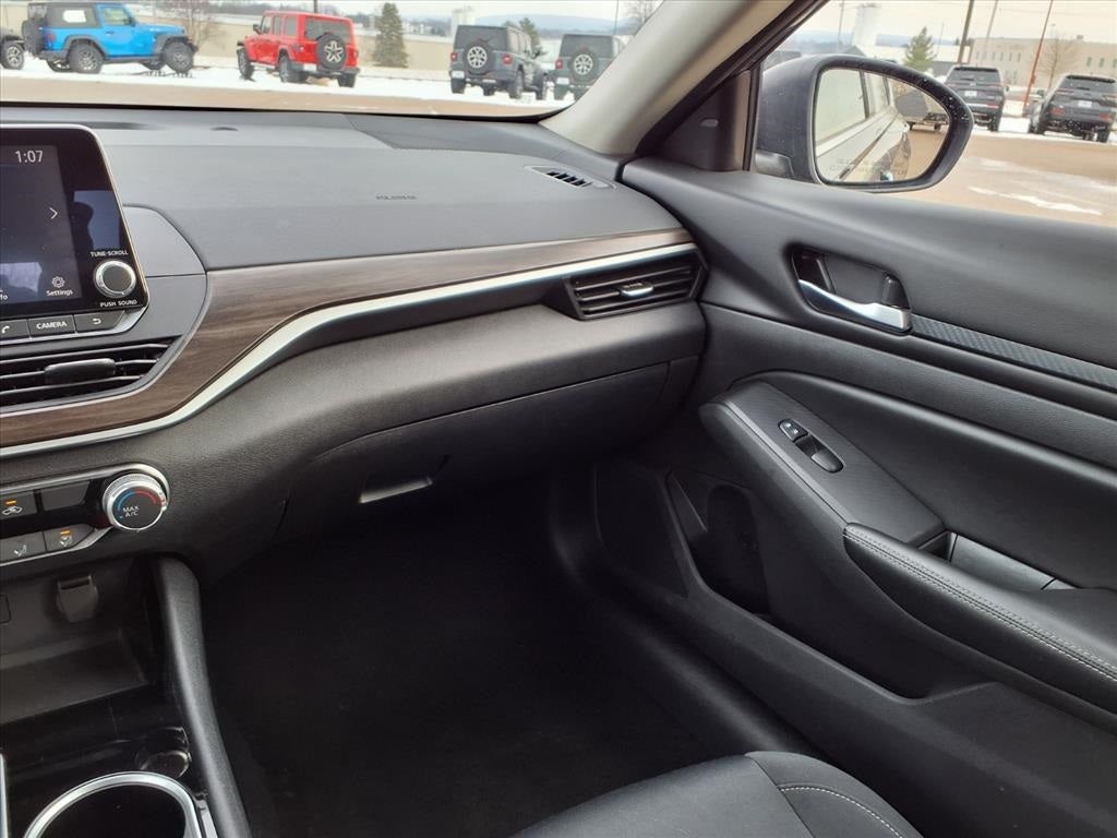 2024 Nissan Altima SV FWD