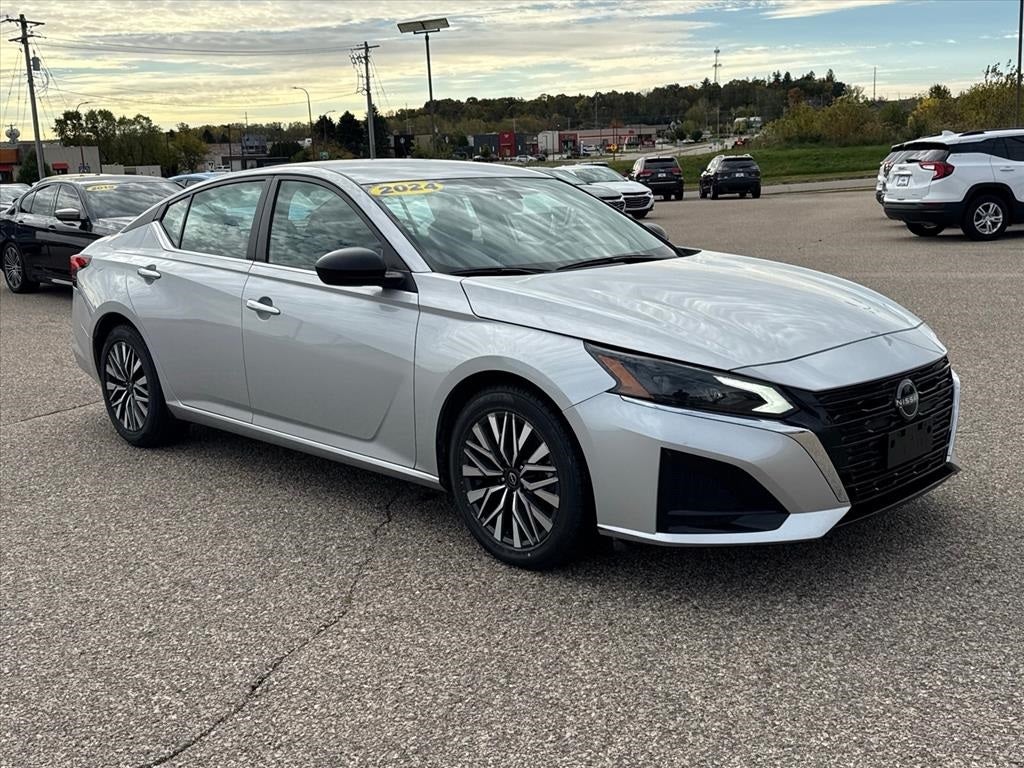 2024 Nissan Altima SV FWD