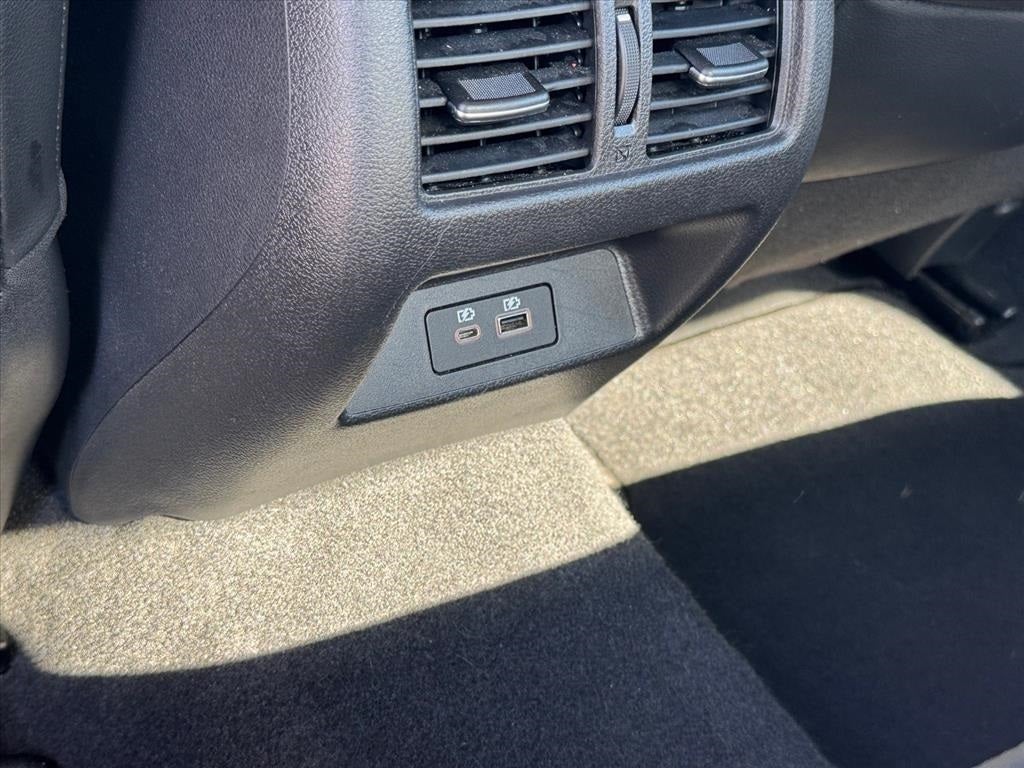 2023 Nissan Altima SL FWD