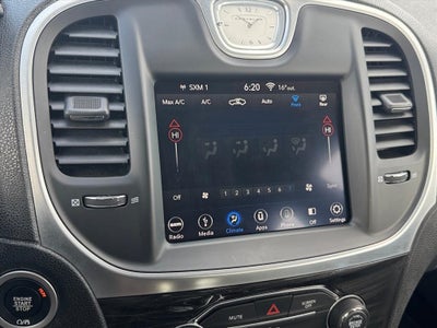 2019 Chrysler 300 Touring