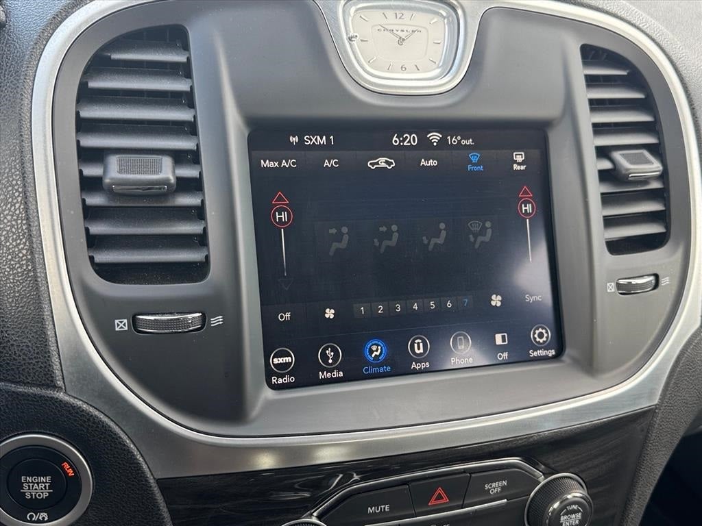 2019 Chrysler 300 Touring