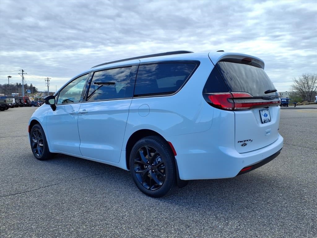 2026 Chrysler Pacifica PACIFICA SELECT AWD
