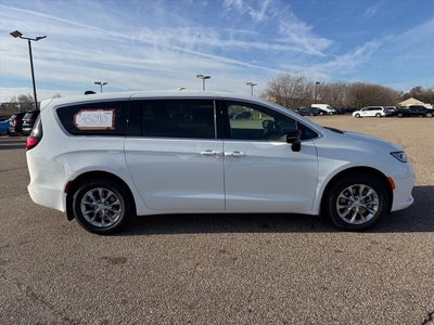 2026 Chrysler Pacifica PACIFICA SELECT AWD