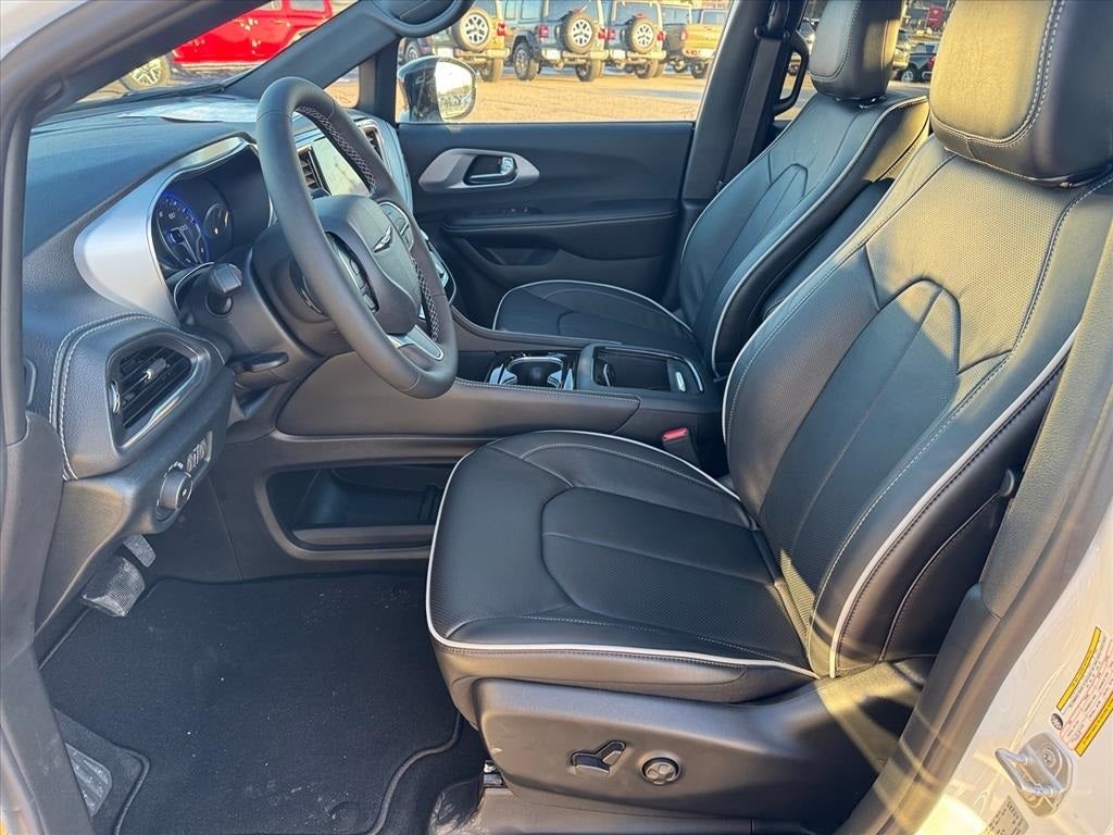 2026 Chrysler Pacifica PACIFICA LIMITED AWD