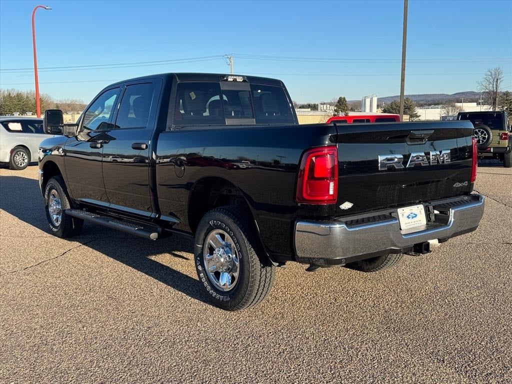 2026 RAM Ram 3500 RAM 3500 TRADESMAN CREW CAB 4X4 6'4' BOX