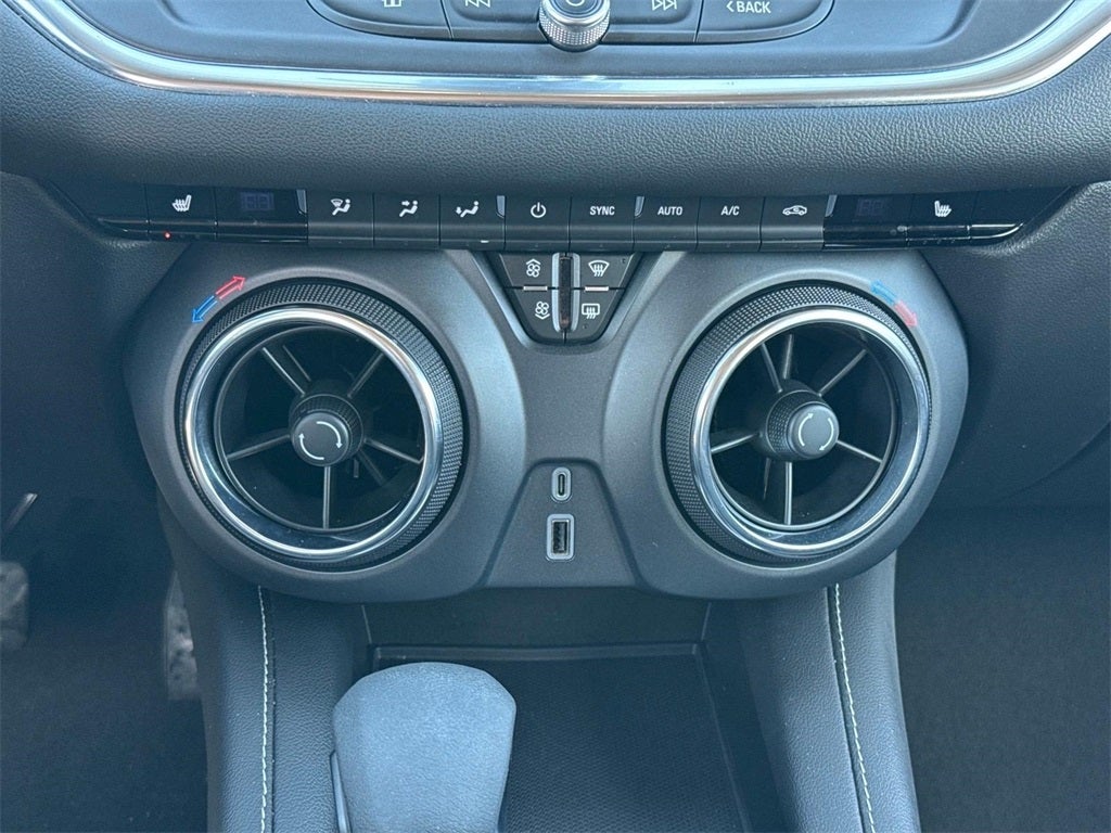 2025 Chevrolet Blazer AWD 2LT