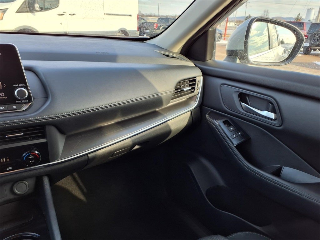 2024 Nissan Rogue SV FWD