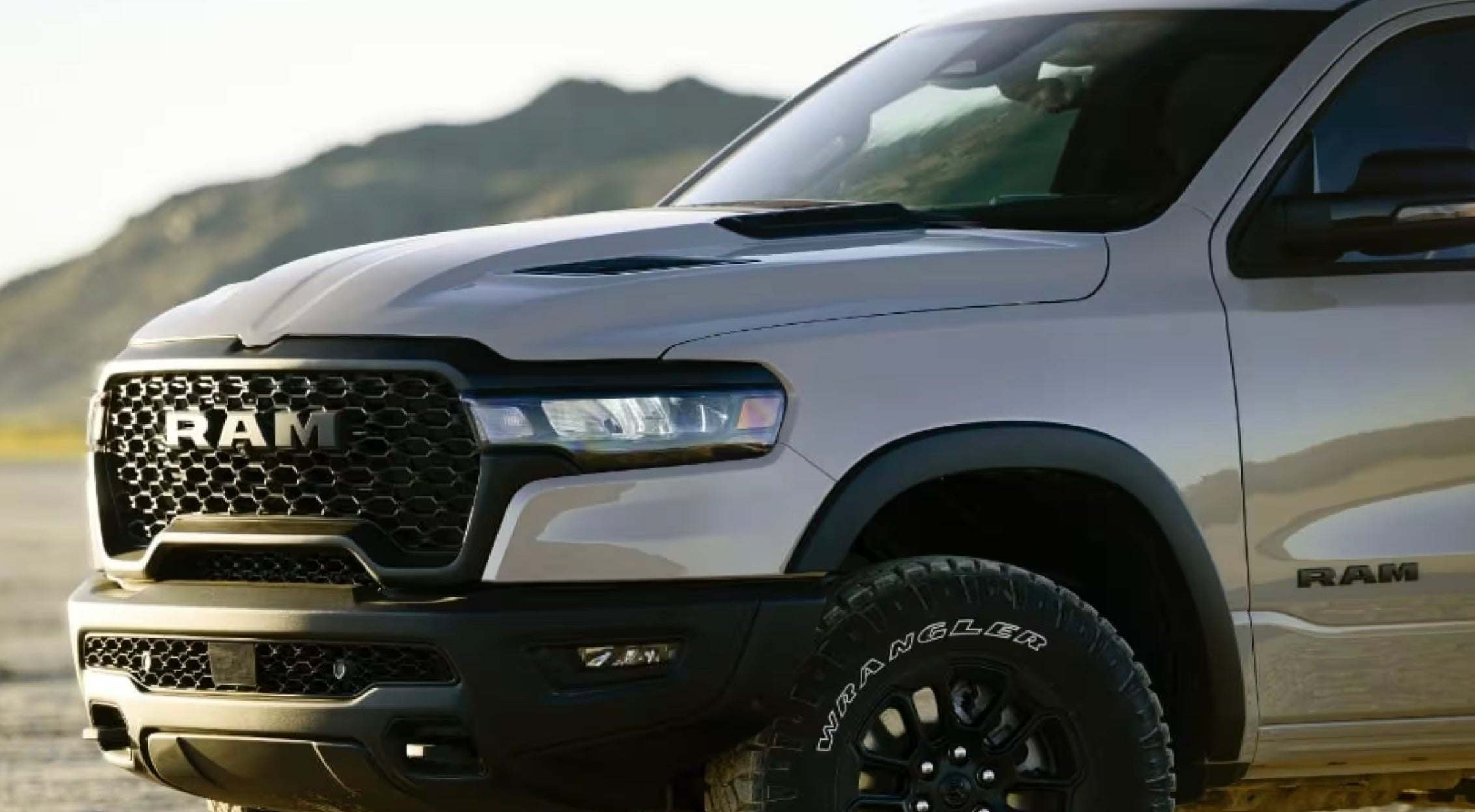 Exterior of the 2025 Longhorn Limited